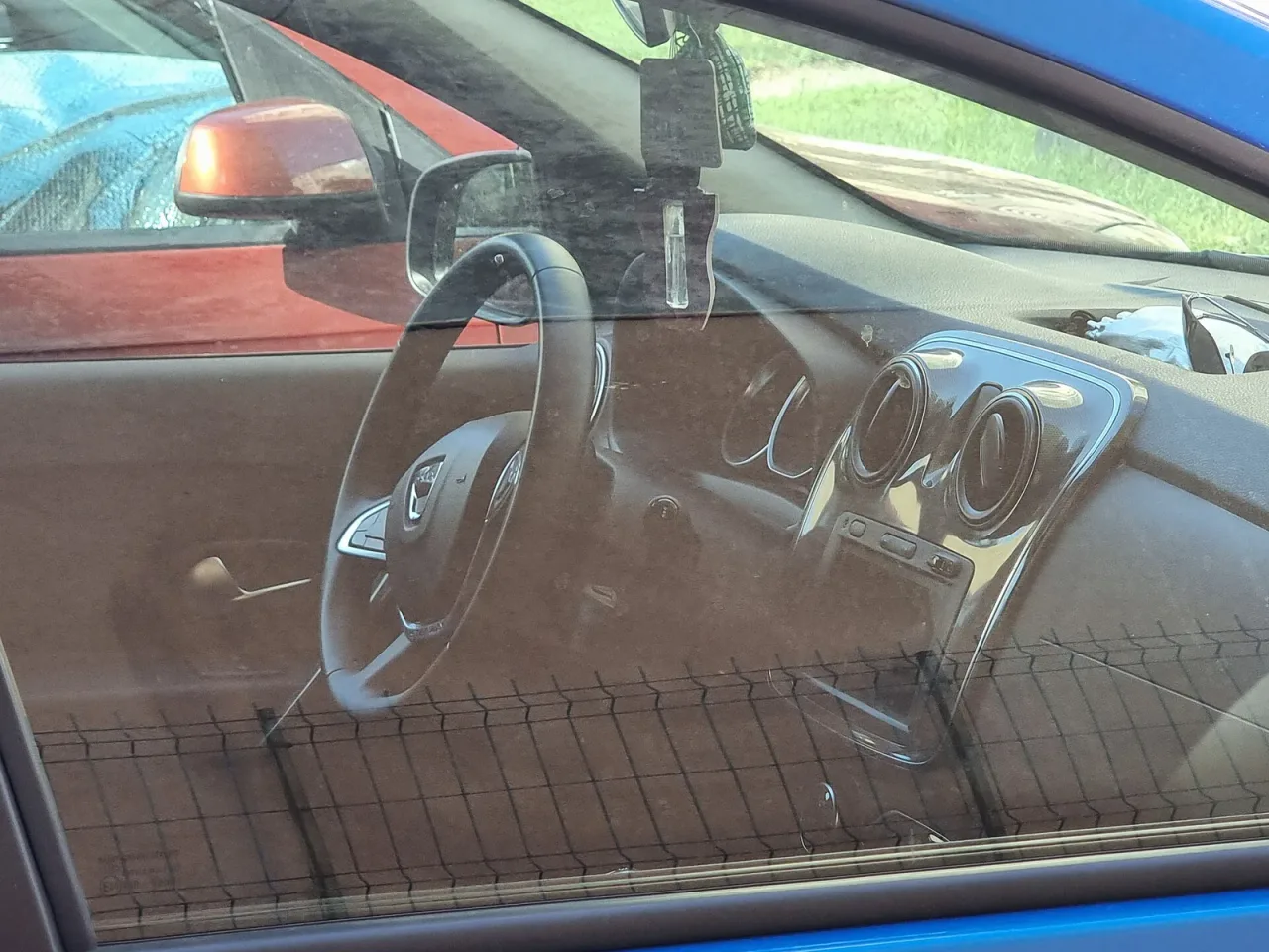 Dacia Sedan, interior