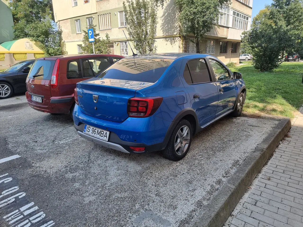 Dacia Sedan, rear