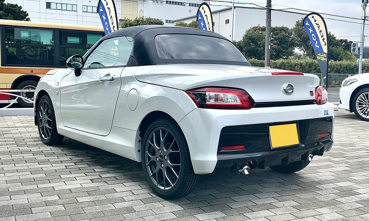 Daihatsu Copen LA400K, rear
