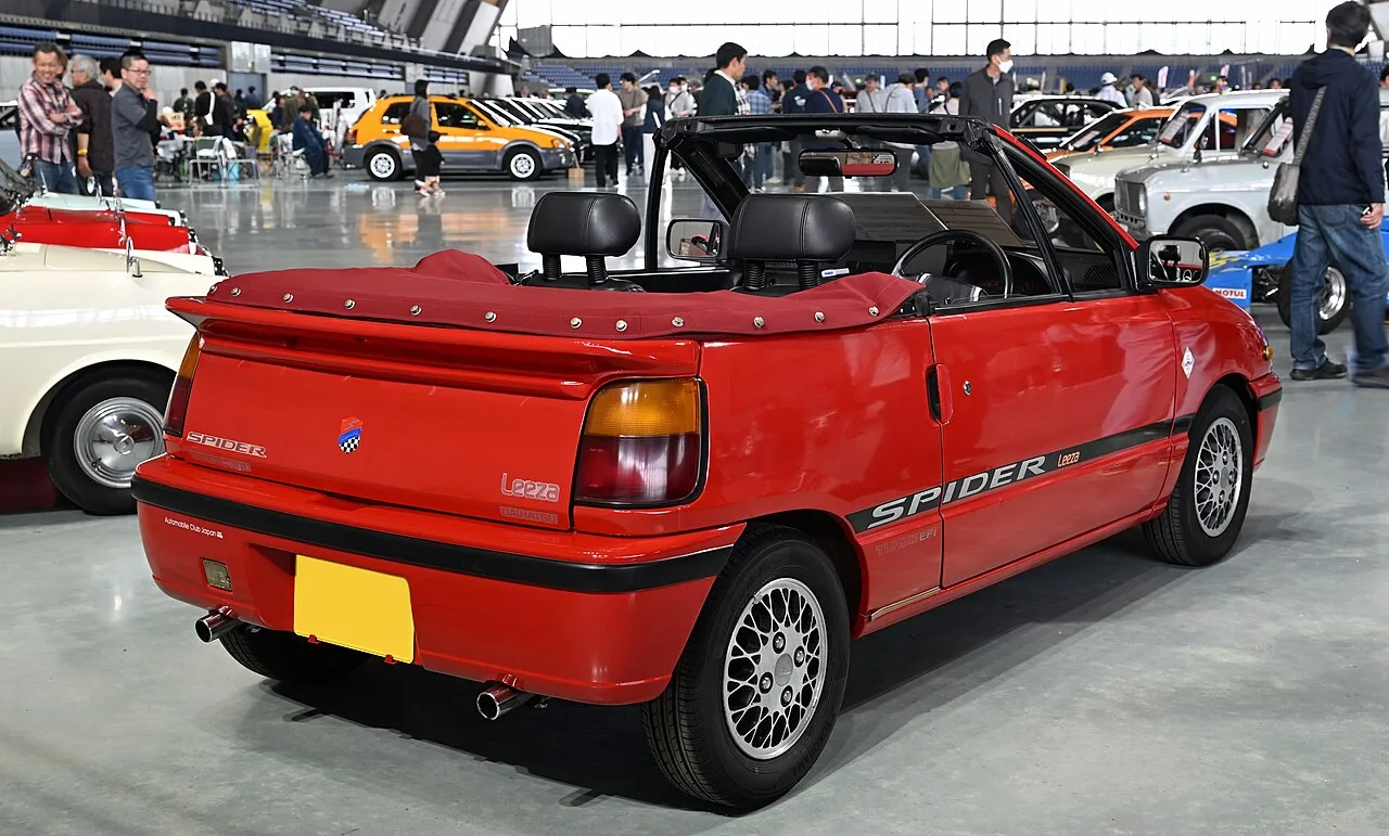 Daihatsu Leeza L100 / L111, rear