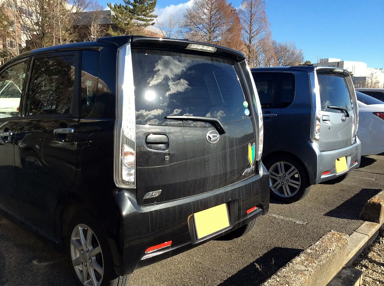 Daihatsu Move LA100 / Subaru Stella, rear