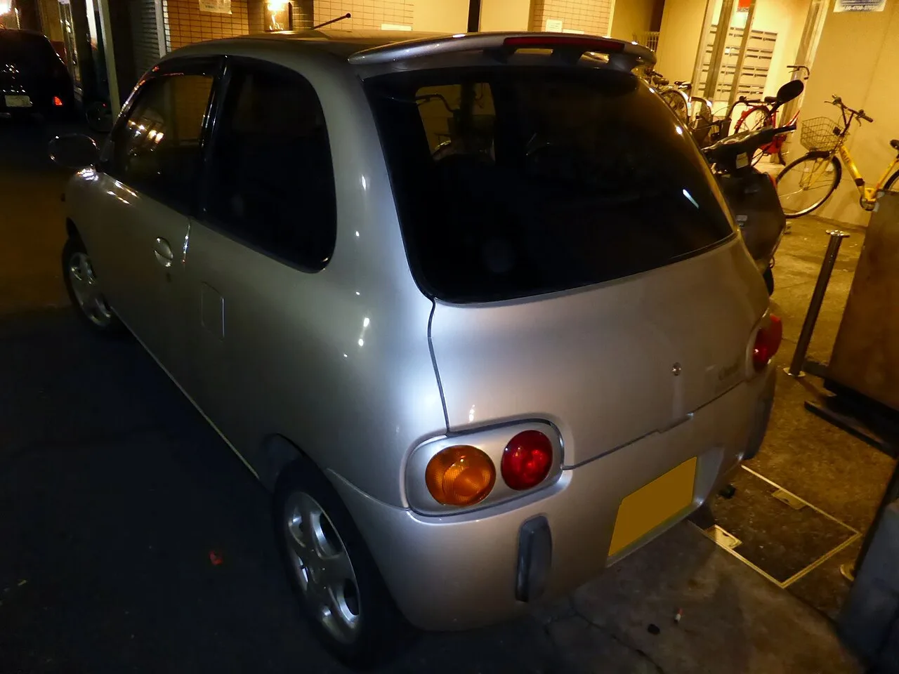 Daihatsu Opti L800, rear