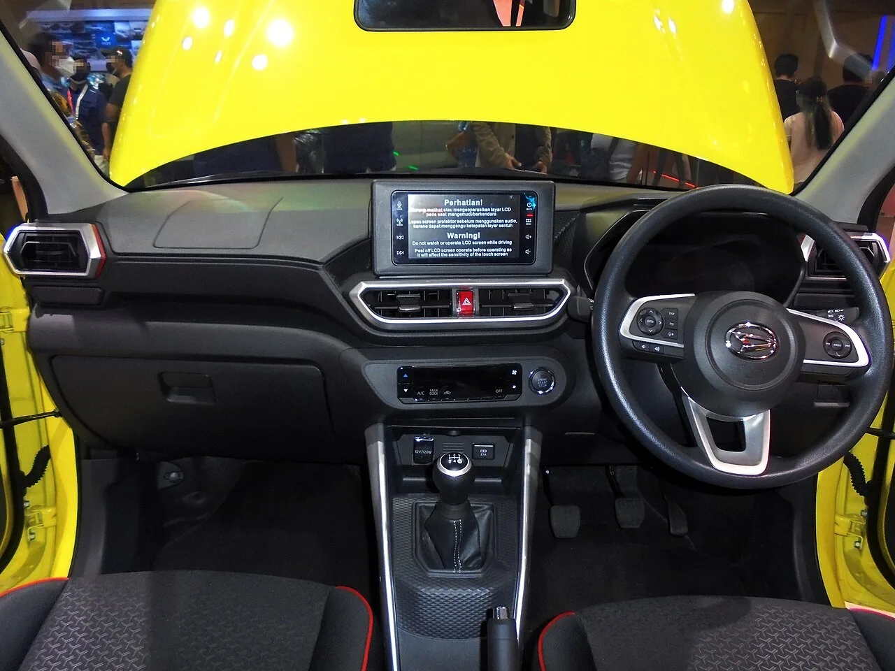 Daihatsu Rocky A200 / Toyota Raize / Subaru Rex / Perodua Ativa, interior