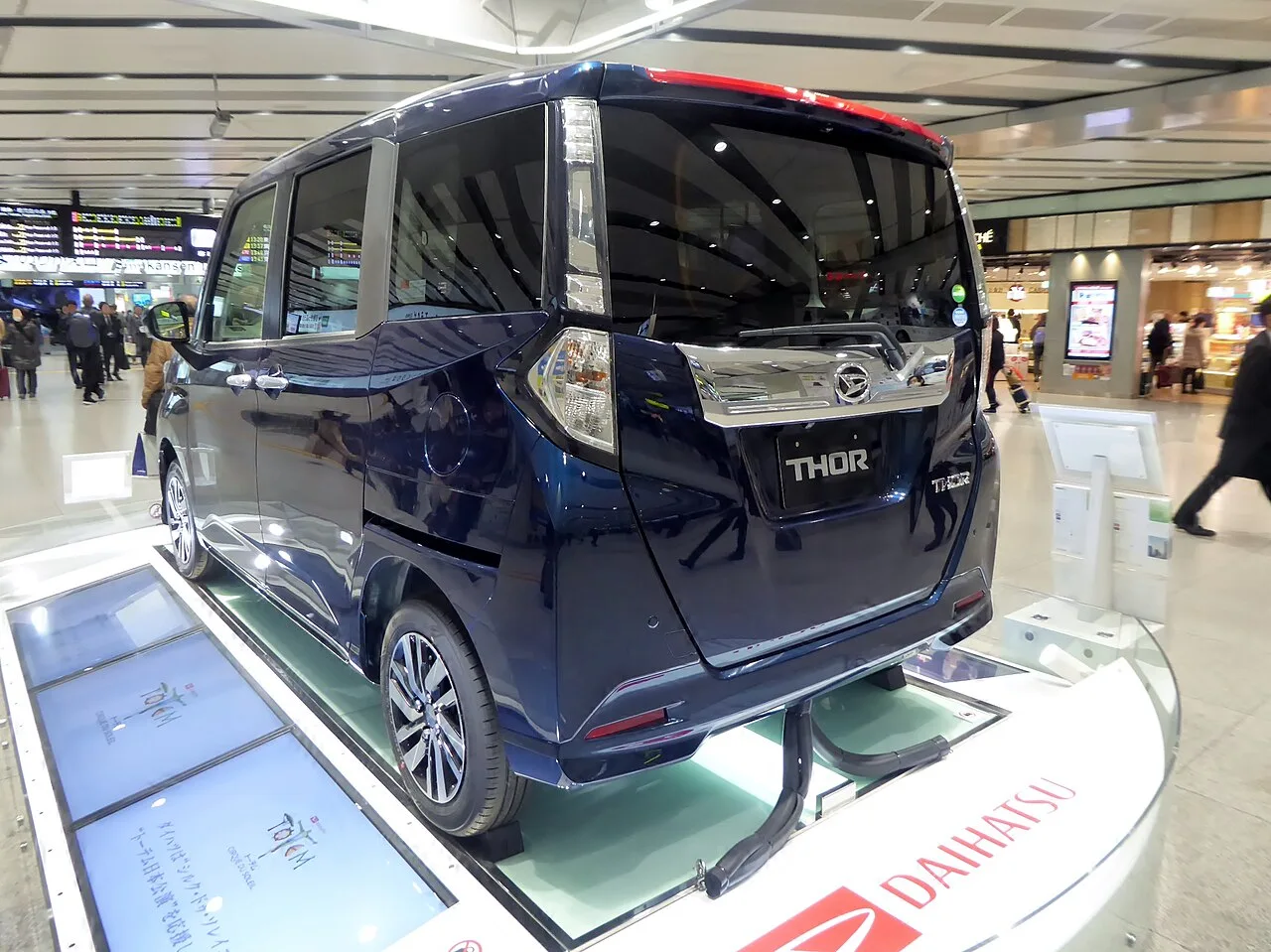 Daihatsu Thor / Toyota Roomy & Tank / Subaru Justy M900, rear
