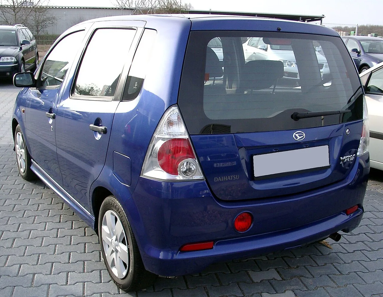 Daihatsu YRV M200, rear