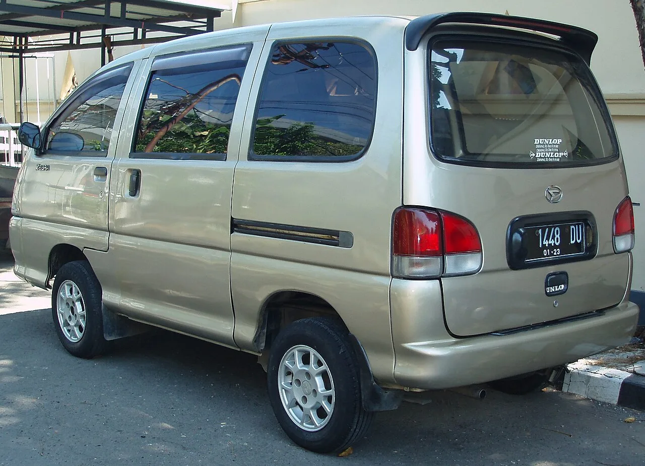 Daihatsu Zebra second generation Espass / S90 / S91 / S92, rear
