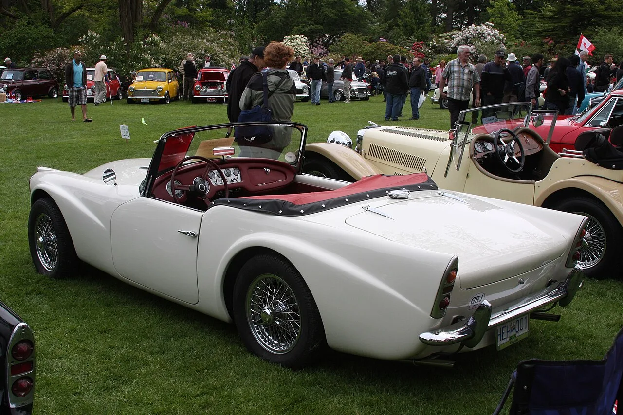 Daimler SP250, rear