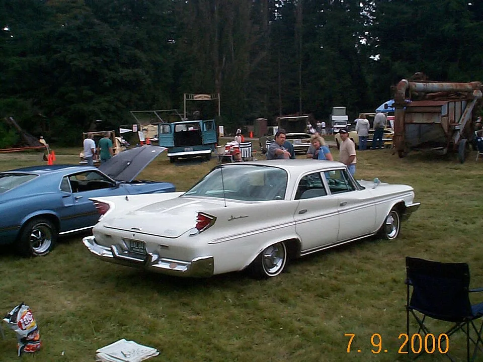 DeSoto Adventurer, side