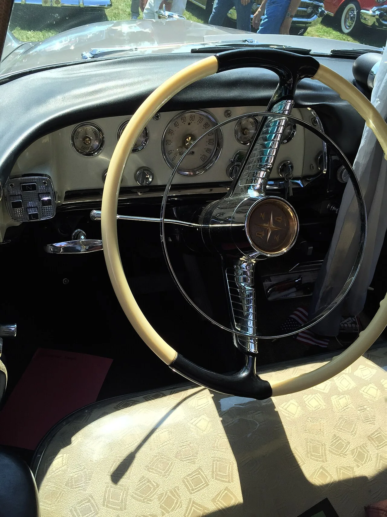 DeSoto Firedome, interior