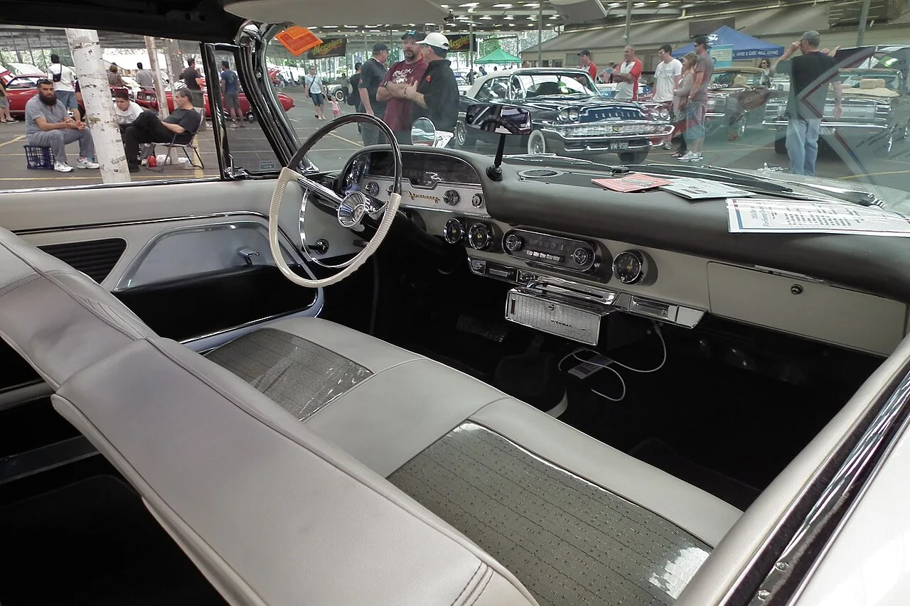 DeSoto Firesweep, interior