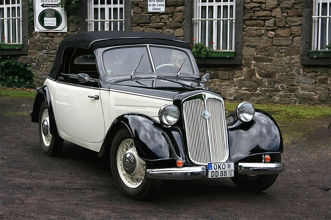 DKW F8, side