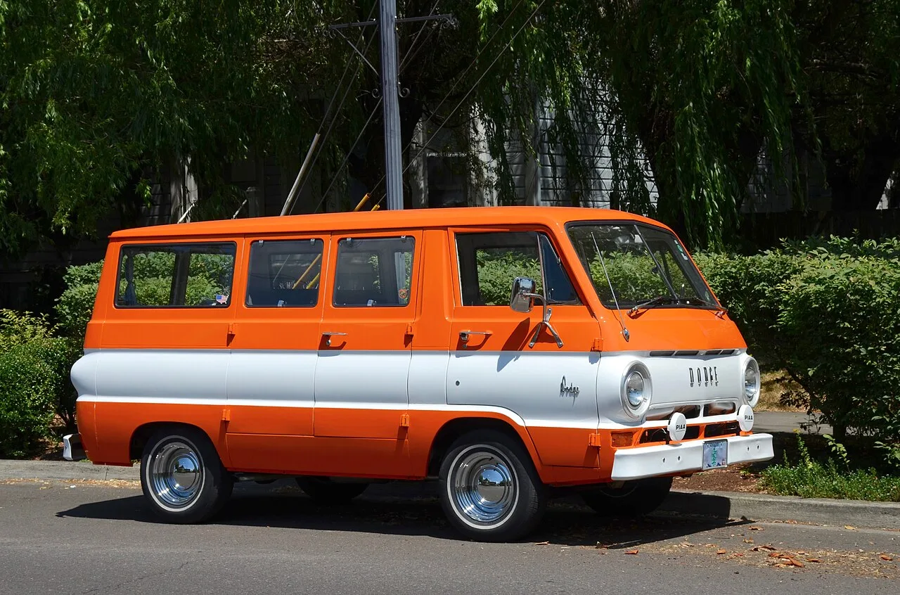 Dodge A100, rear