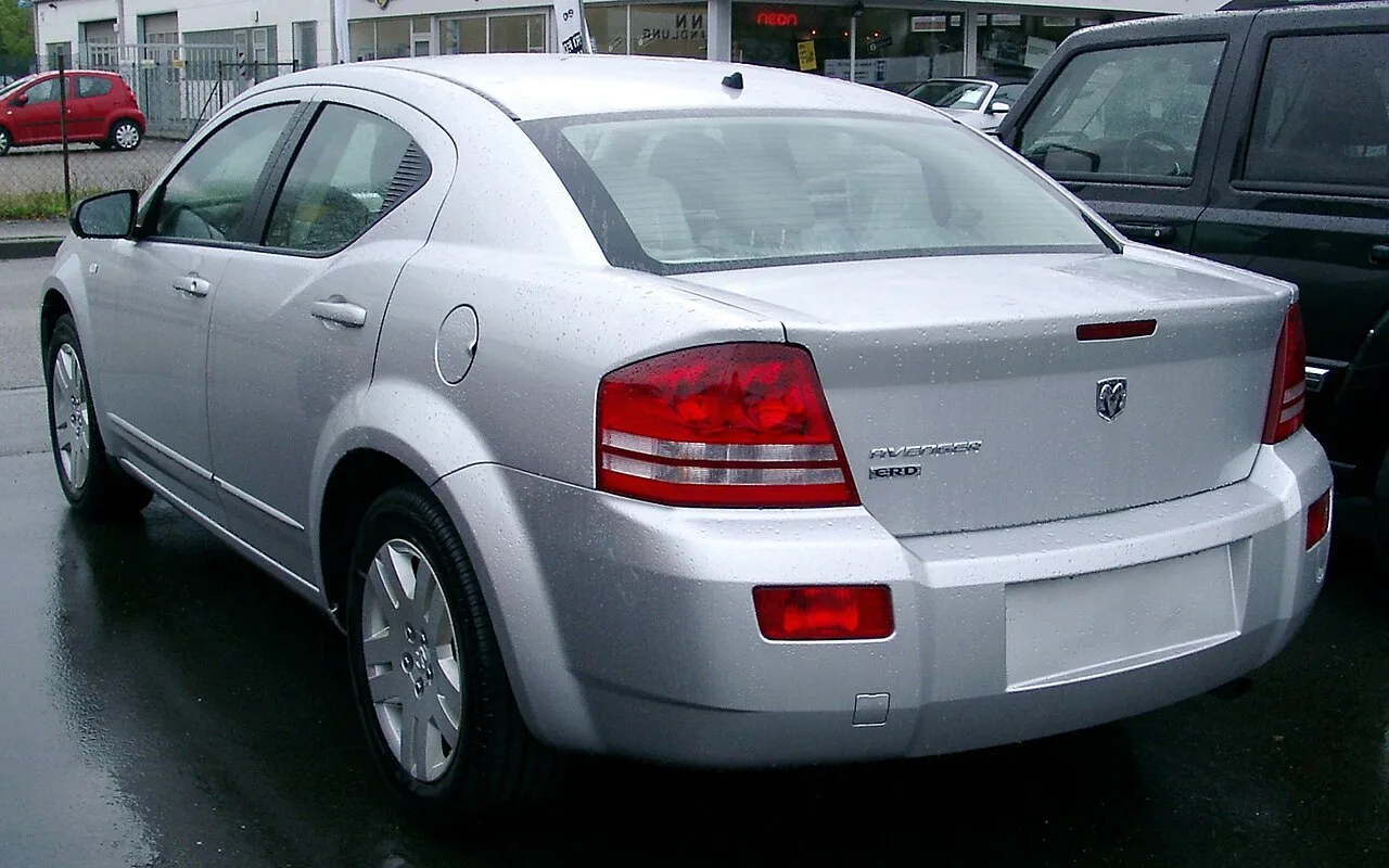 Dodge Avenger, rear