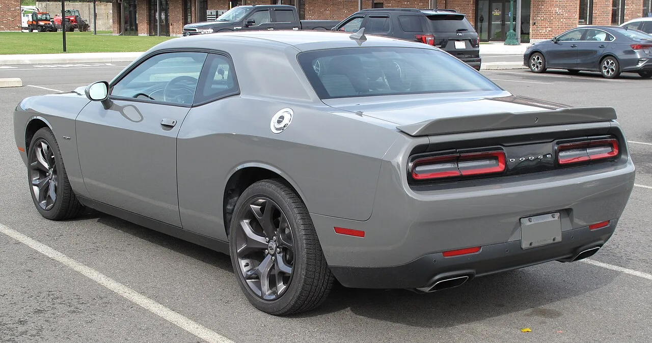 Dodge Challenger SRT, rear
