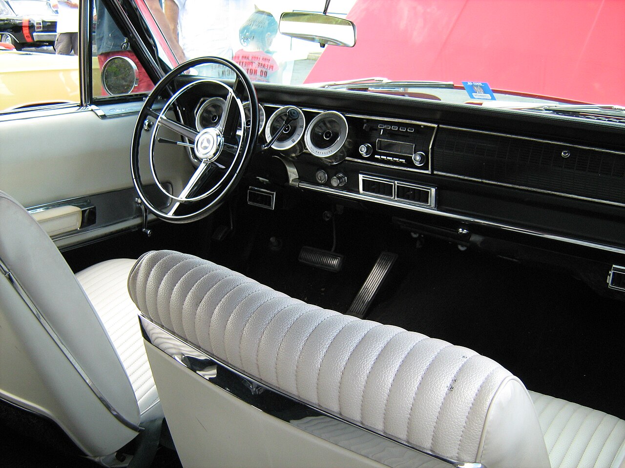 Dodge Charger, interior