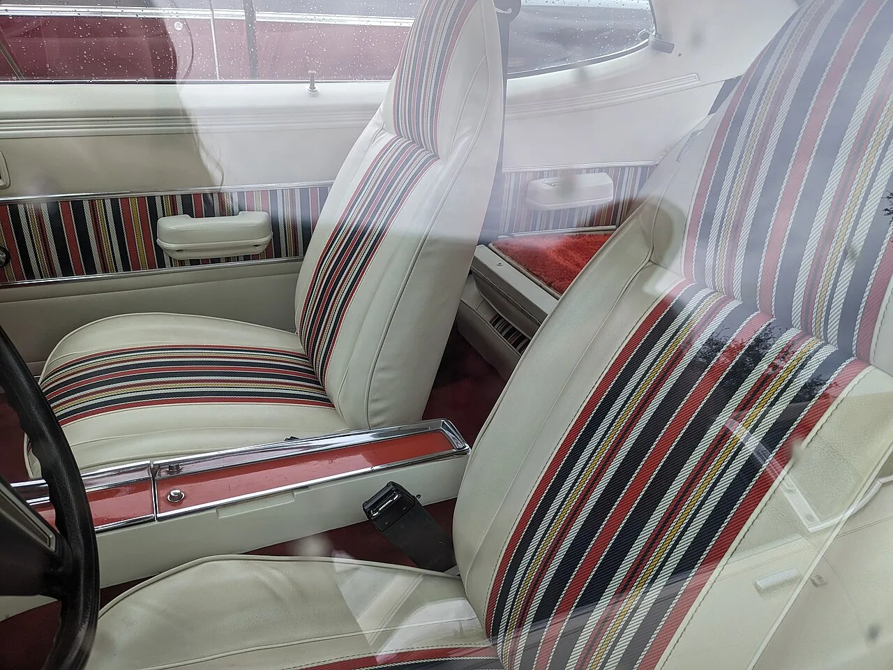 Dodge Dart fourth generation, interior
