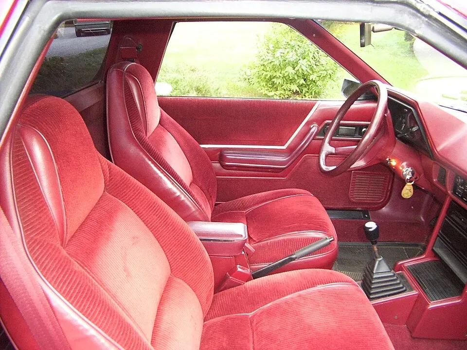 Dodge Rampage Pickup, interior