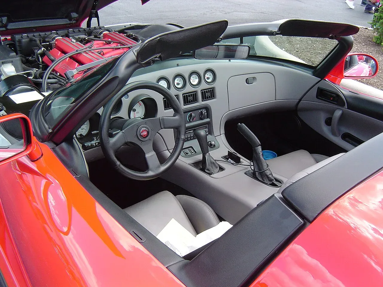 Dodge Viper, interior