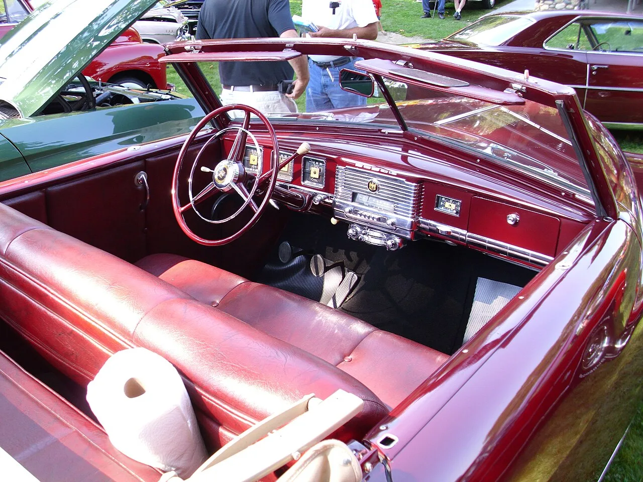 Dodge Wayfarer, side