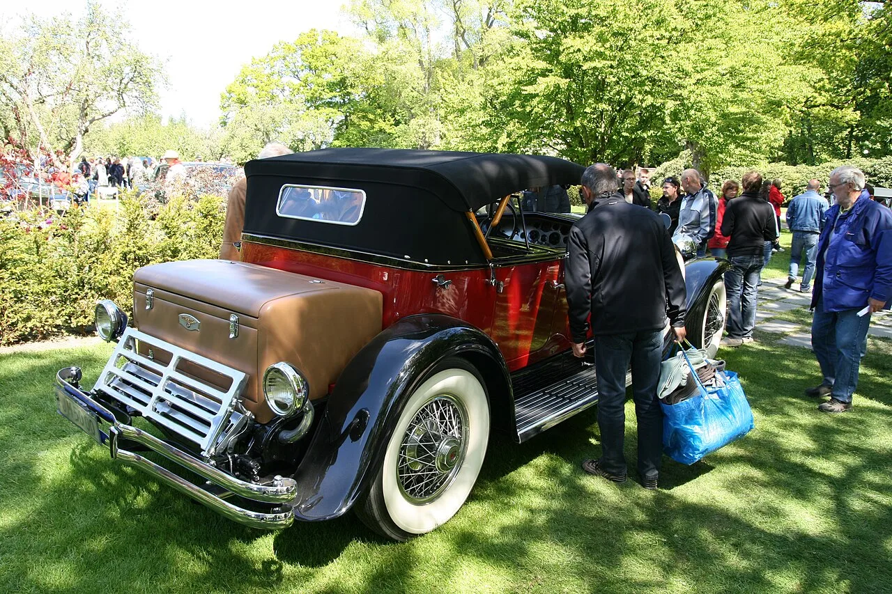 Duesenberg Model J, rear