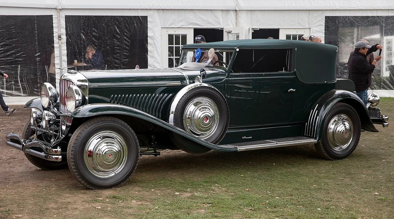 Duesenberg Model J, side