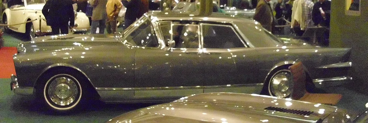 Facel Vega Excellence, side