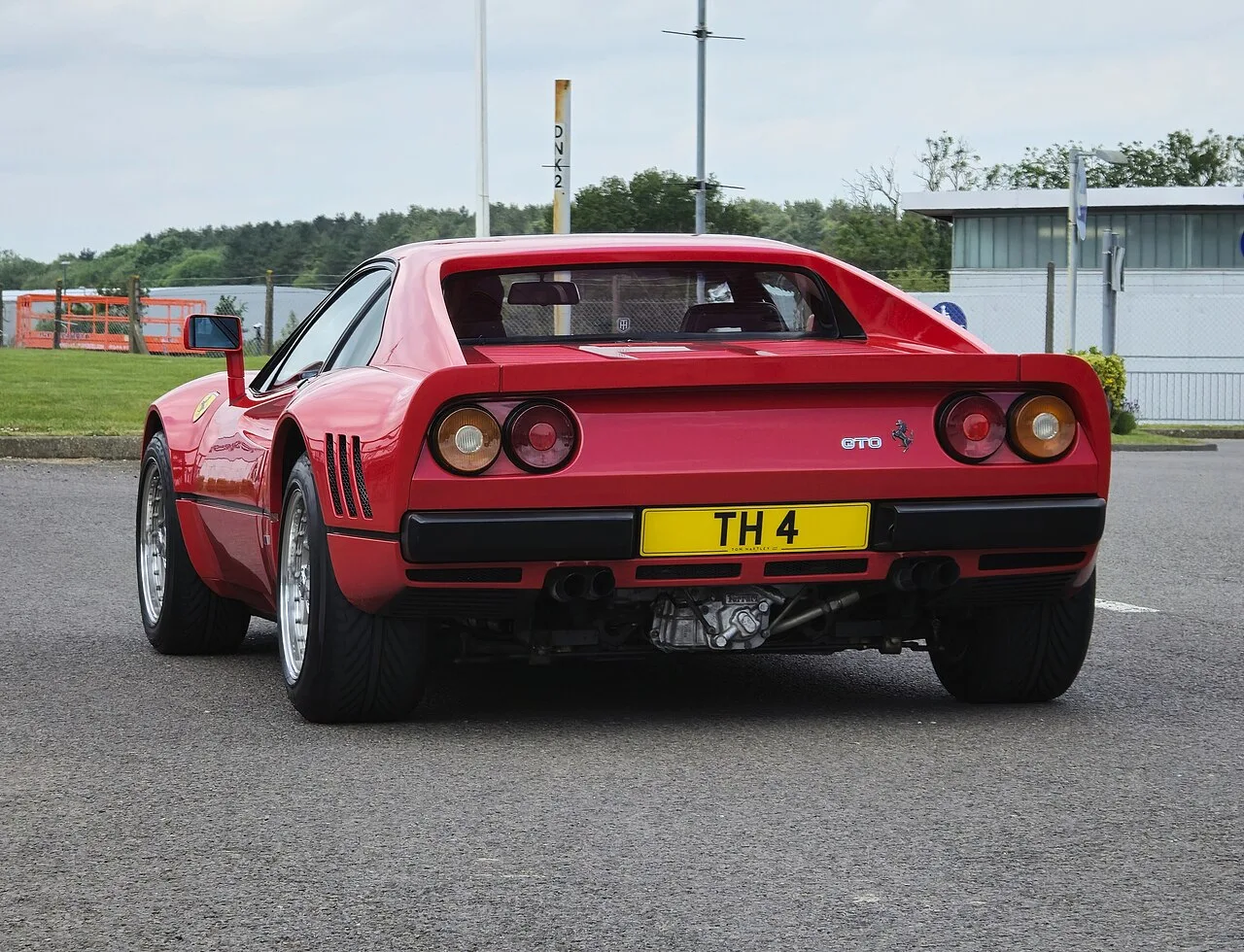 Ferrari 288 GTO, rear