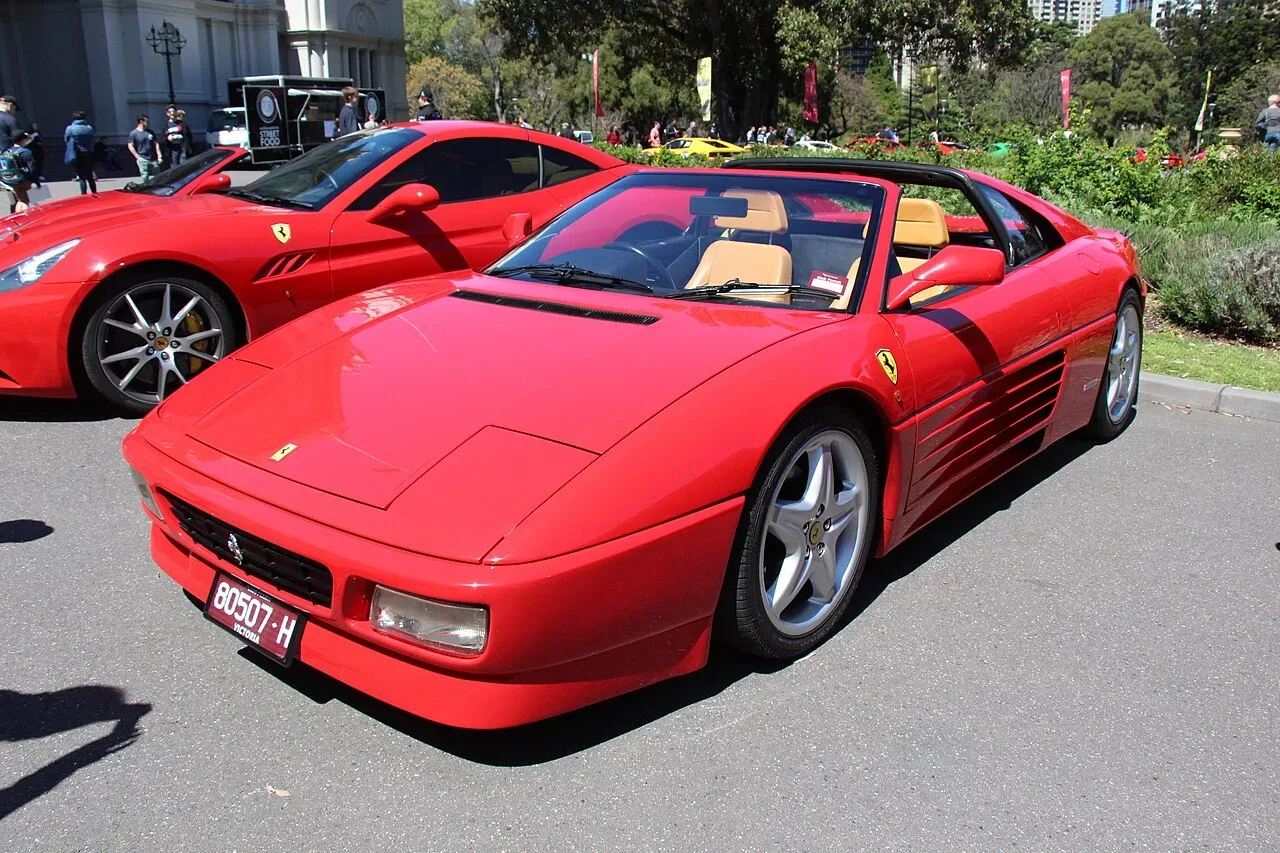Ferrari F355 Berlinetta/GTS, rear