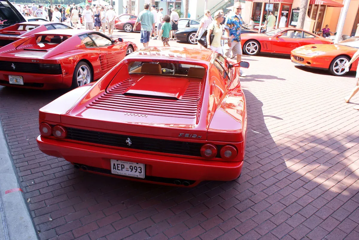 Ferrari F512M, rear
