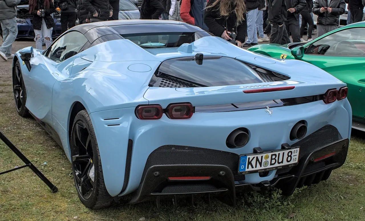 Ferrari SF90 Spider, rear