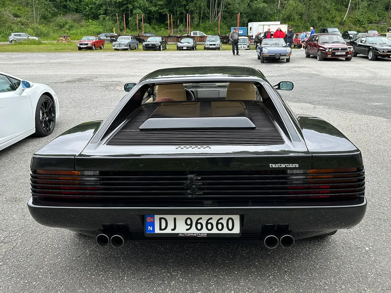 Ferrari Testarossa, rear