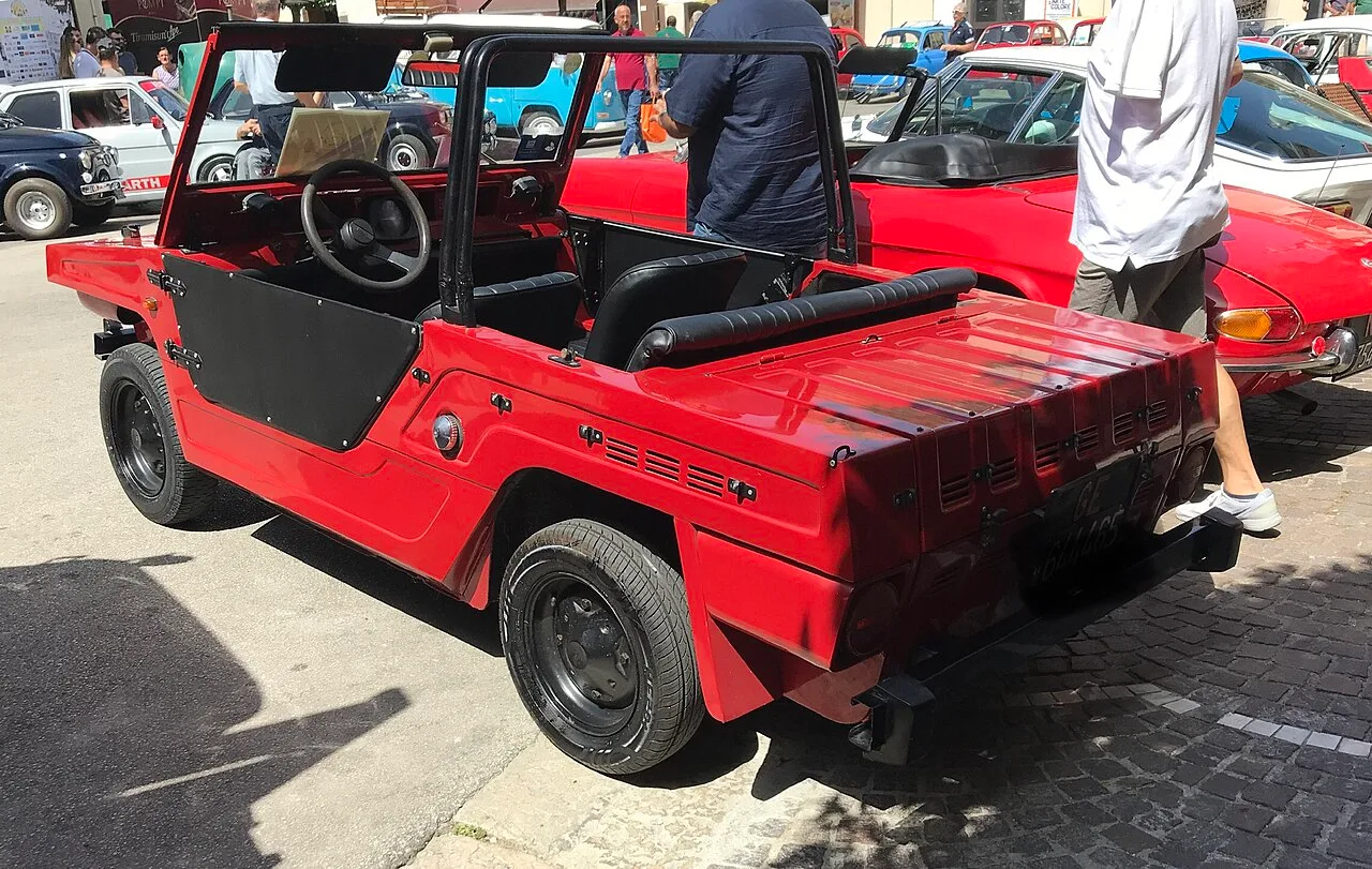Fiat 126, rear