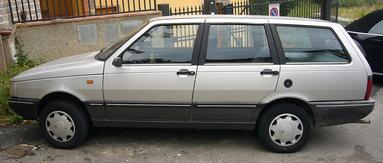Fiat 70, side