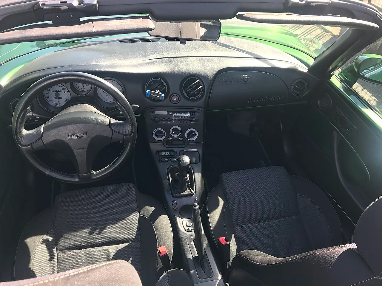 Fiat Barchetta, interior