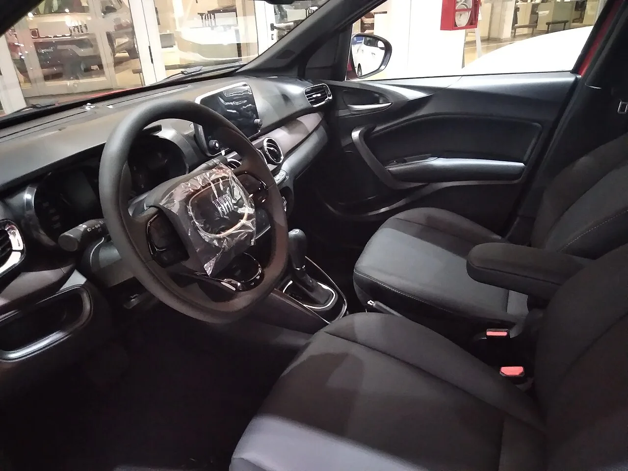 Fiat Cronos, interior