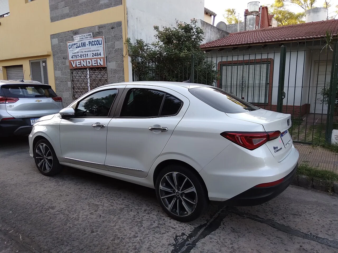 Fiat Cronos, rear