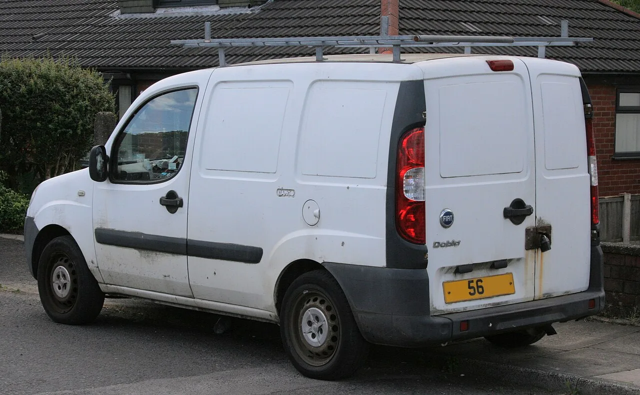 Fiat Doblò, rear
