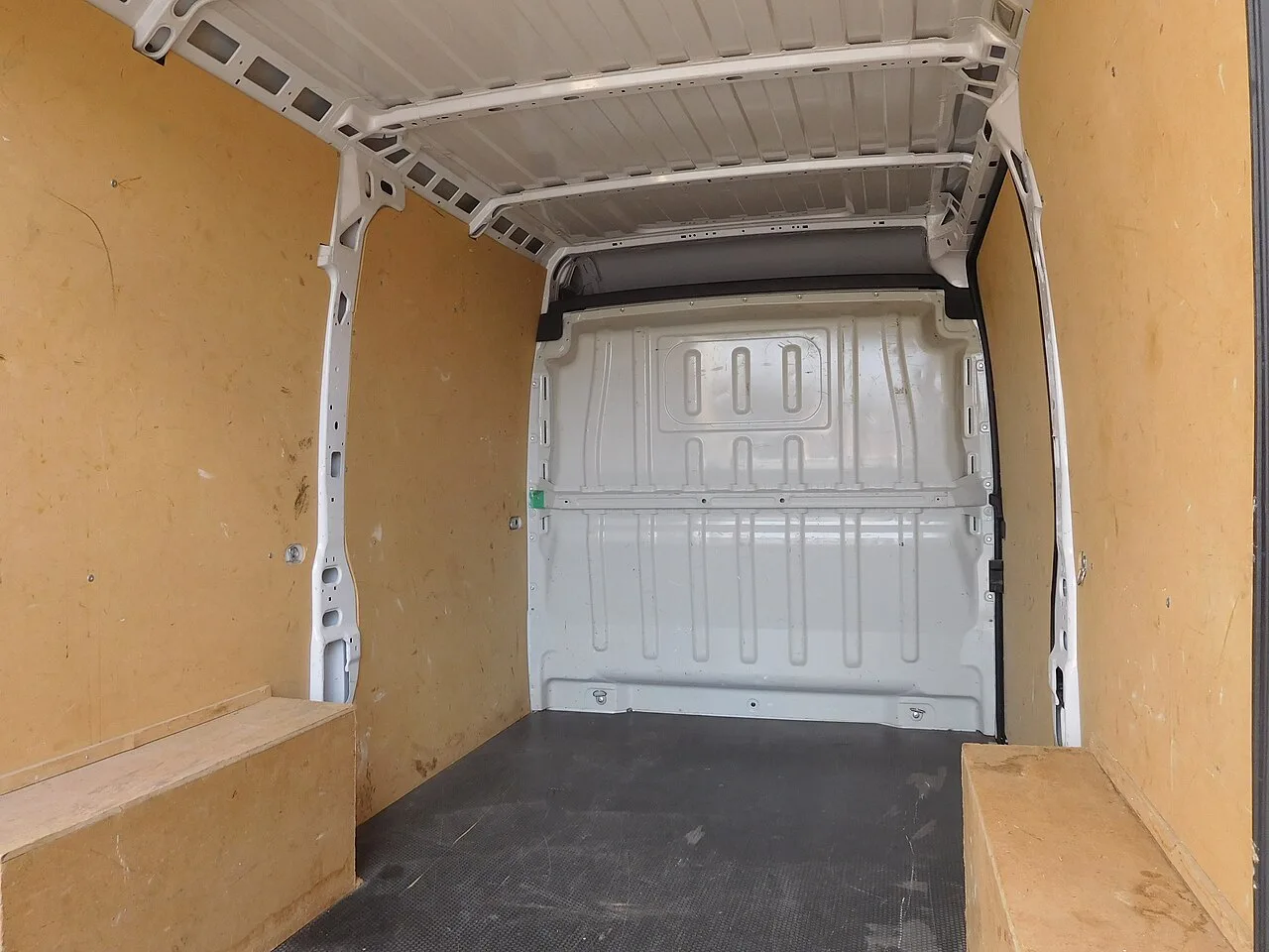 Fiat Ducato, interior