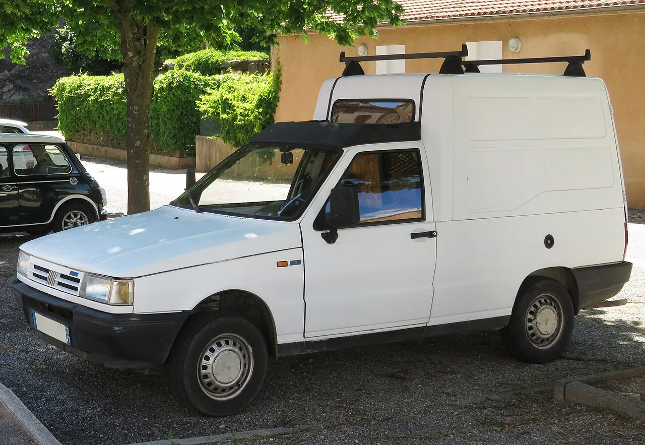 Fiat Fiorino Type 146, side