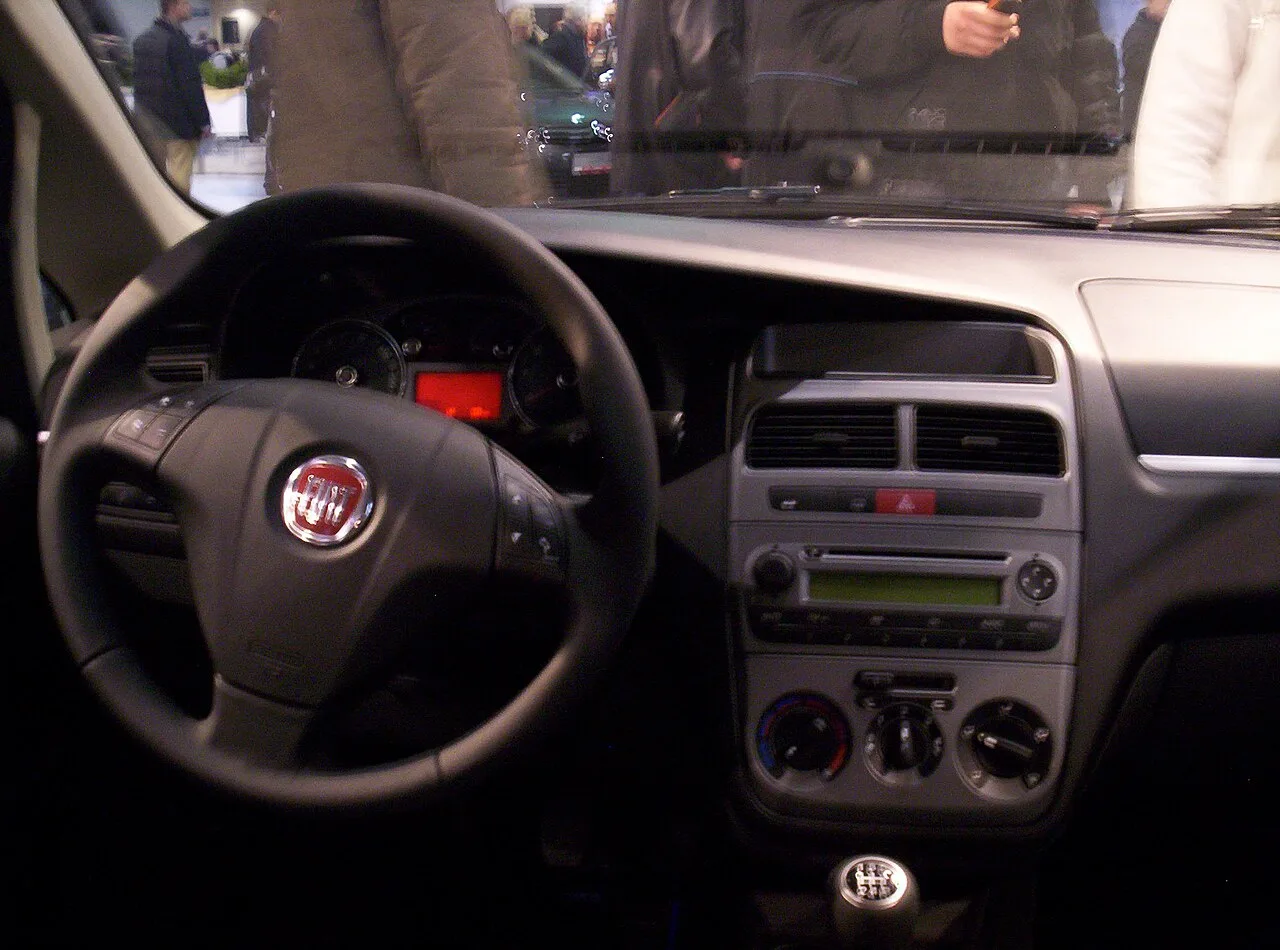 Fiat Linea, interior