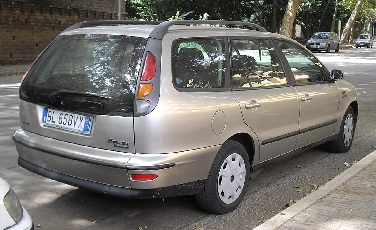 Fiat Marea, rear
