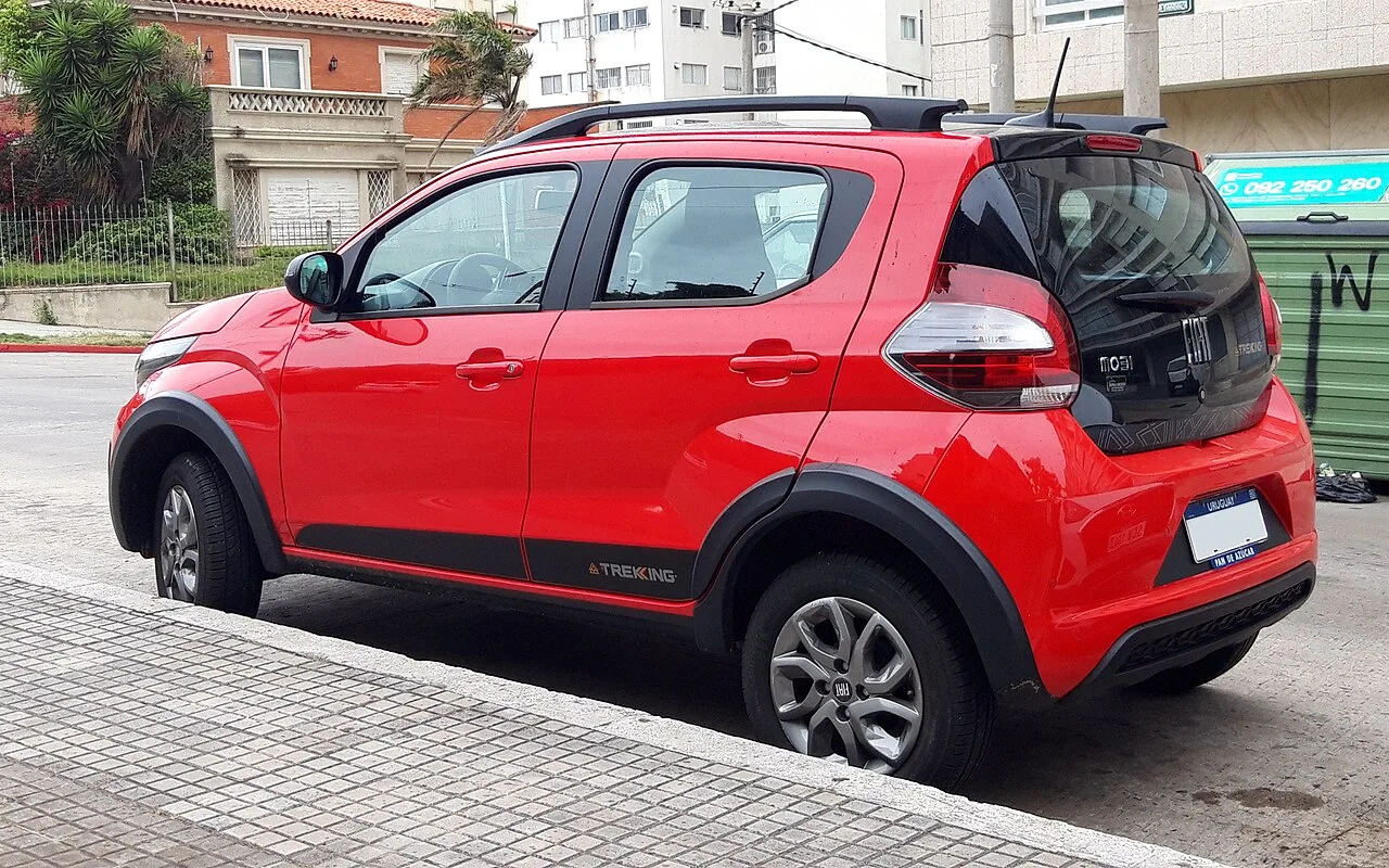 Fiat Mobi, rear