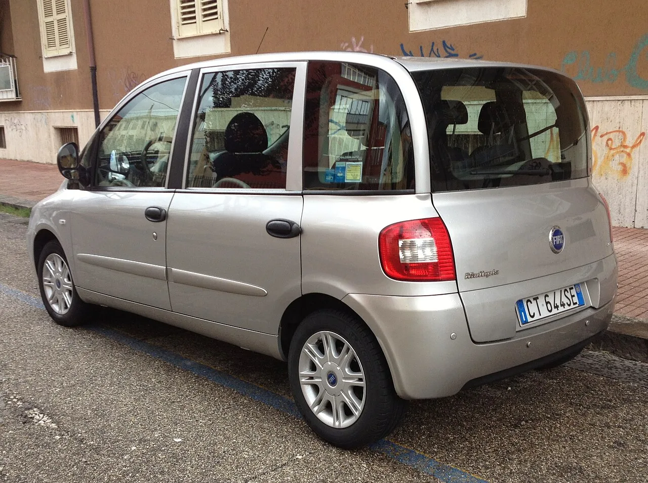 Fiat Multipla, rear