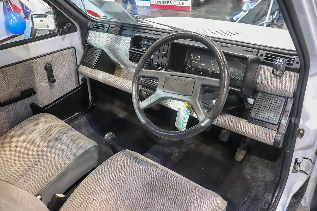 Fiat Panda 141, interior