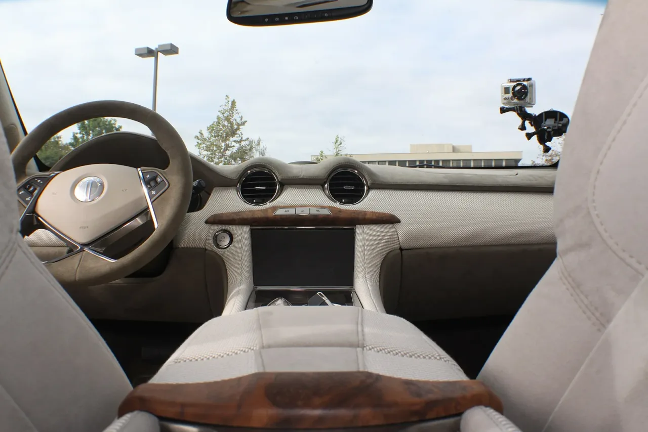 Fisker Karma, interior