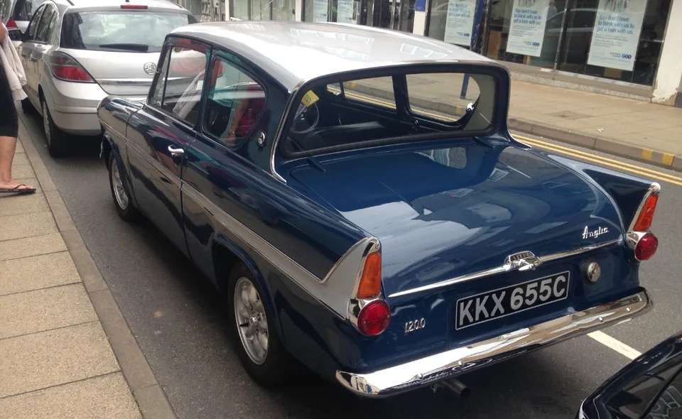 Ford Anglia 105E / 123E Super, rear