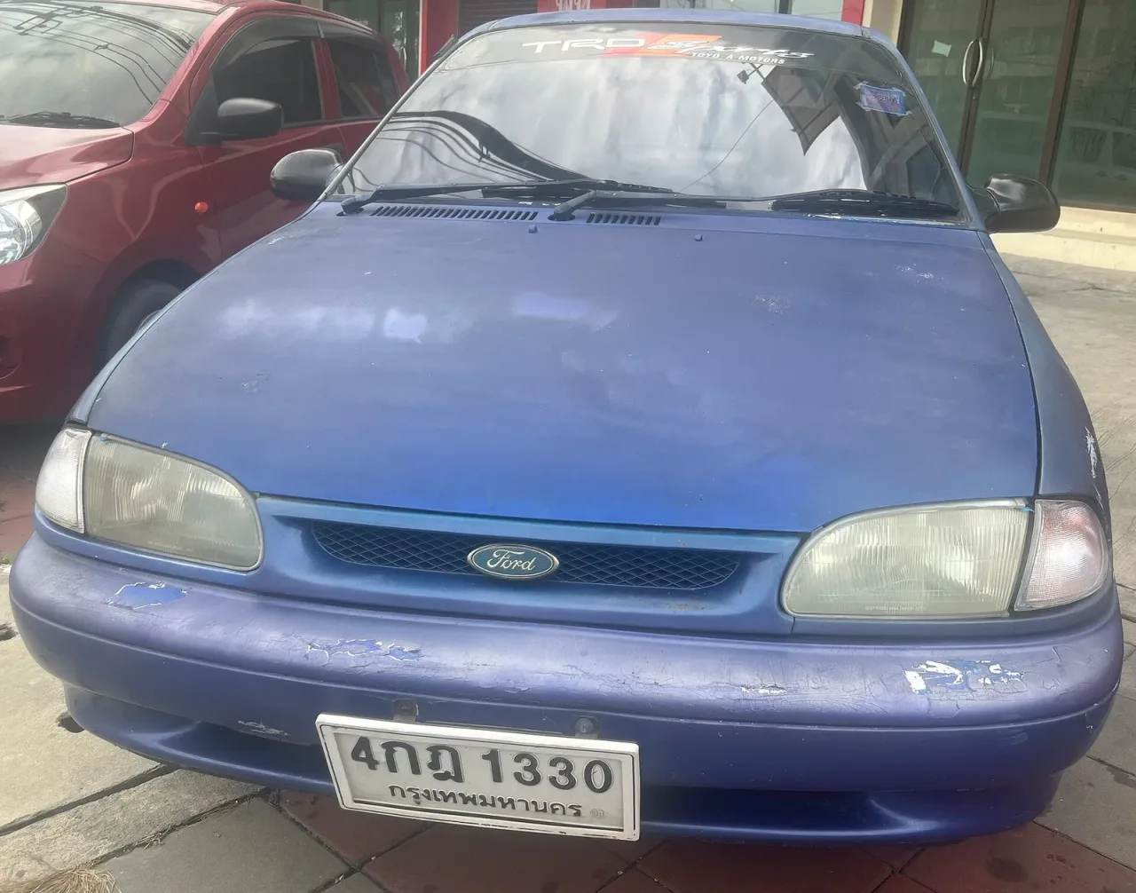 Ford Aspire, side