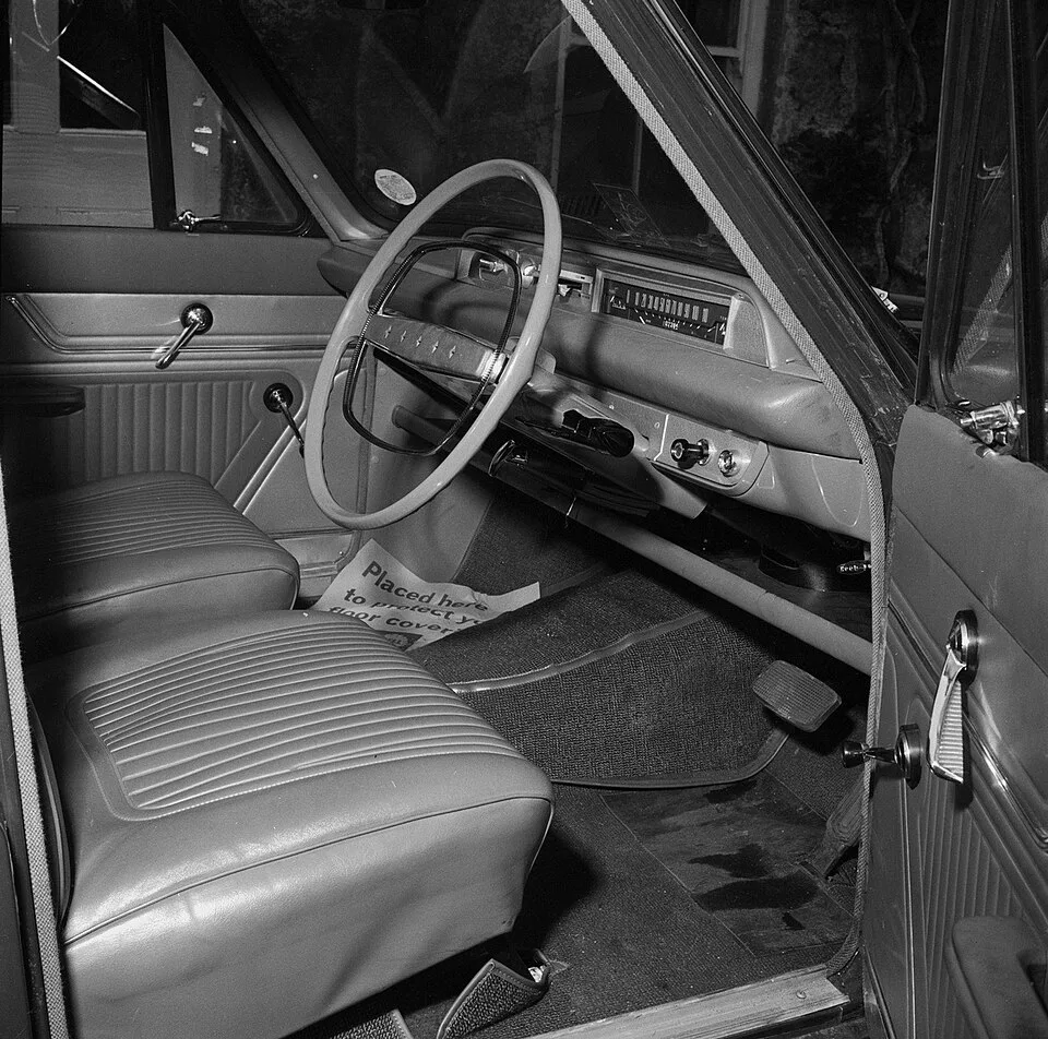 Ford Corsair, interior
