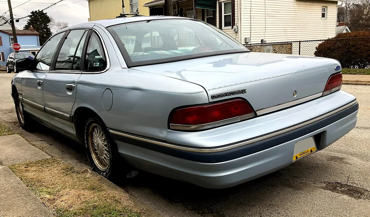 Ford Crown Victoria, rear