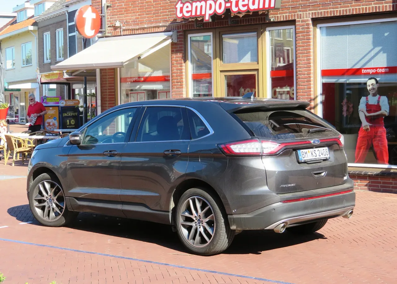 Ford Edge, rear